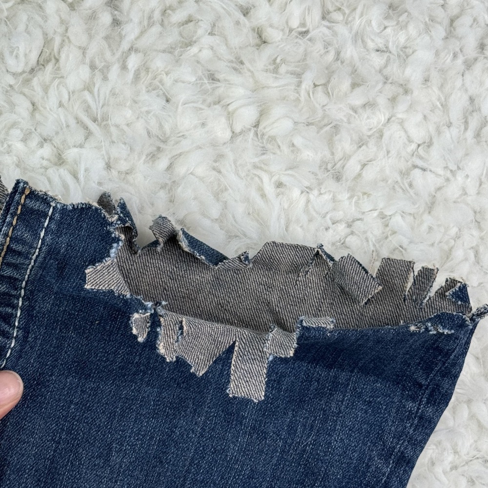 Miss Me Jeans Size 31 Blue Bootcut Distressed Rhinestone Cowhide Pocket Y2K FLAW - Picture 8 of 12